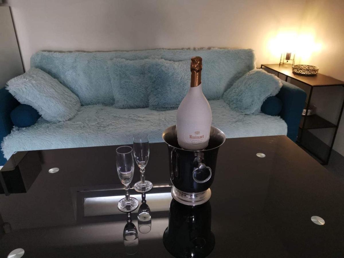 Suite Jacuzzi Au Calme Domont Dış mekan fotoğraf