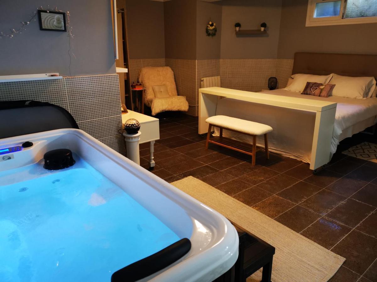 Suite Jacuzzi Au Calme Domont Dış mekan fotoğraf